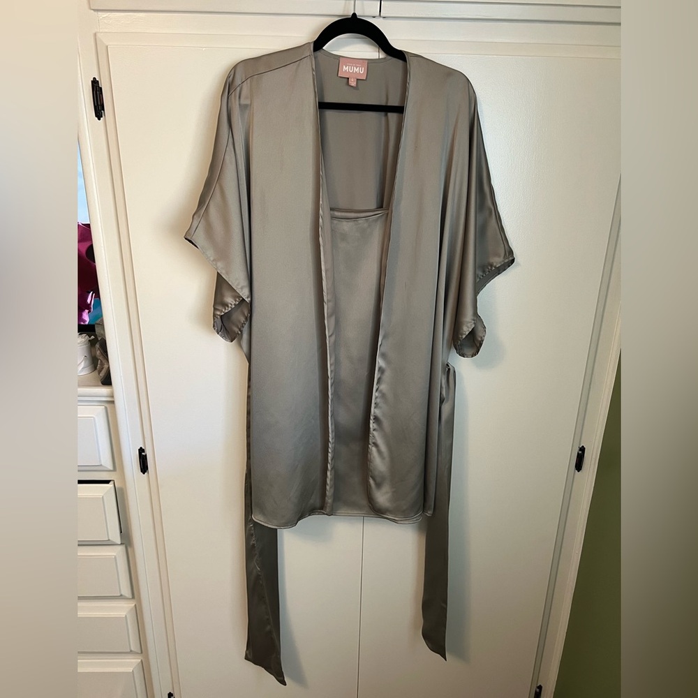 SHOW ME YOUR MUMU Sage Green Robe and Slip